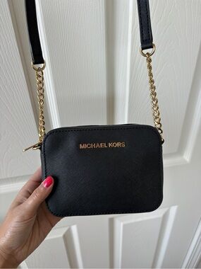 Michael Kors Small Crossbody Bag in Black